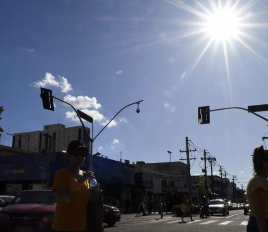 Calor continua e temperatura pode chegar a 45°C esta semana em Mato Grosso do Sul