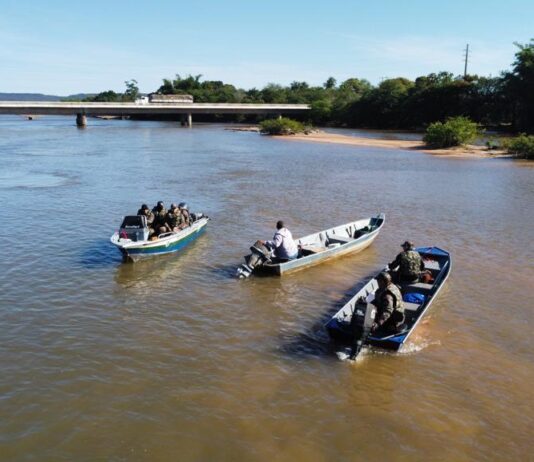 AQUIDAUANA: PMA autua homens em R$ 15.600,00 cada, após divulgação de vídeo de pesca predatória