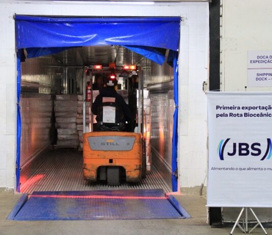 Caminhão de cargas ‘inaugurou’ Rota Bioceânica levando carne de MS até o norte do Chile