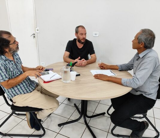 Vereador Elias Ishy cobra prefeitura sobre projetos do “Minha Casa Minha Vida”