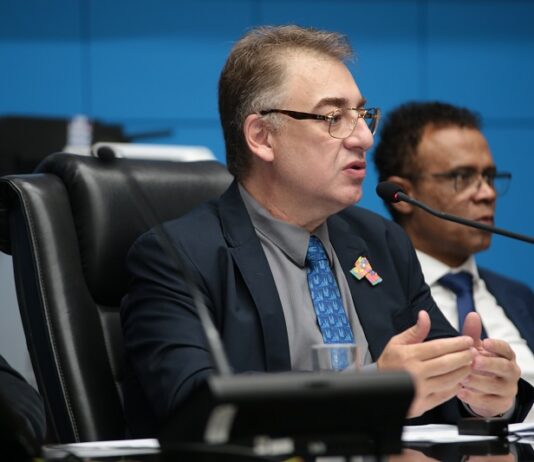 Em projeto de lei inclusivo, Neno Razuk propõe diretrizes para incentivar turismo para pessoas com TEA