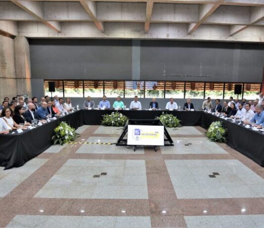 Contrato de gestão: secretarias estaduais cumprem 92% dos projetos, resultado positivo no primeiro ano