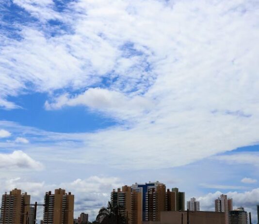 Último dia do ano terá nuvens e possibilidade de chuva, diz Cemtec