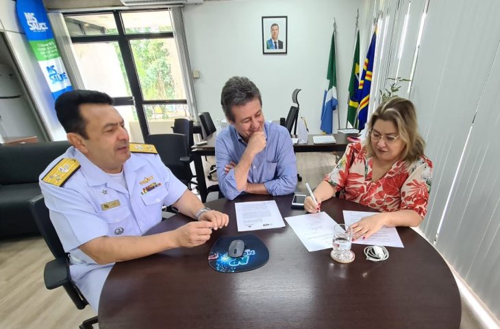 assinatura-termo-de-cooperacao-SES-e-Marinha-foto-Rodson-Lima-2-730x480