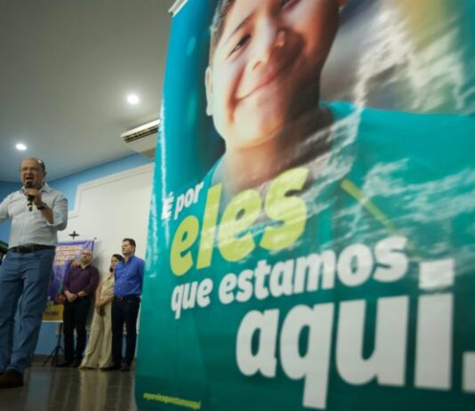 Barbosinha inaugura sistema para segurança hídrica e abastecimento e anuncia reformas em 4 escolas