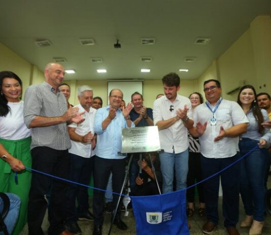 Governo entrega obra de saneamento básico e firma compromisso para instalar Bombeiros em Itaquiraí
