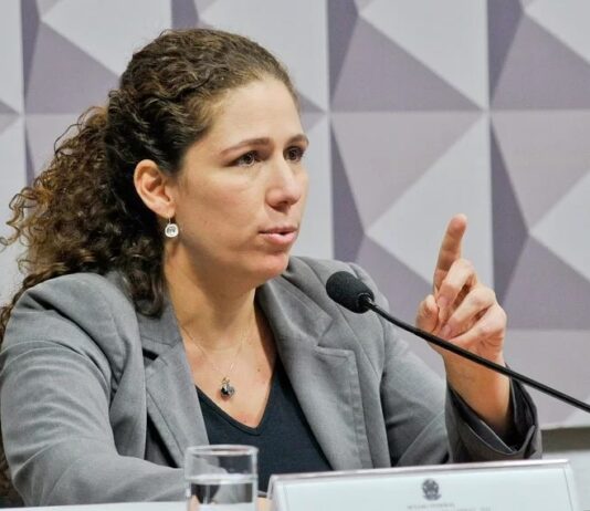 Ministra de Gestão diz que Forças devem garantir lisura de concurso unificado do Brasil