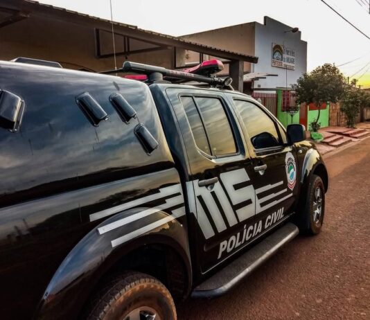 HOMICÍDIO POR INANIÇÃO: mãe deixa criança passar fome até a morte; autora foi presa
