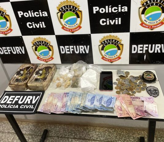 PC apreende cocaína, prende autor de furto e adolescente infrator por tráfico de drogas, em Campo Grande