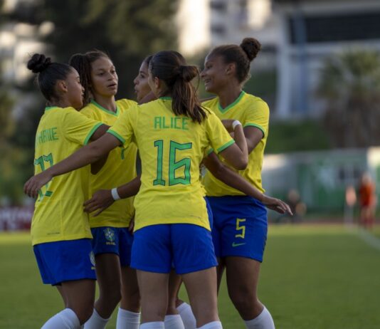 Seleção Feminina Sub-17 goleia Portugal e é campeã do Torneio de Algarve