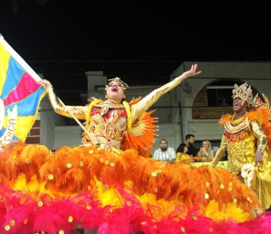 Maiara e Maraísa, desfile das escolas de samba, folia para todos os gostos e Feira Bolívia marcam o carnaval de MS