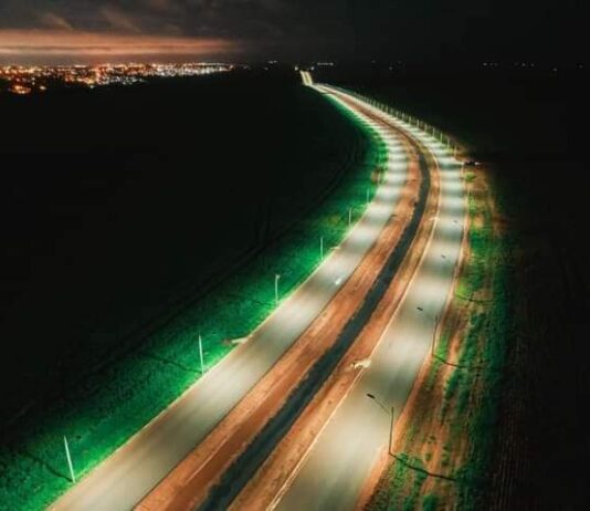 PONTA PORÃ: obra de iluminação solar no anel viário avança para a reta final com 75% de execução