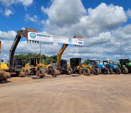 Parceria entre Governo, Itaipu e consórcio Conisul recupera estradas e conserva solo no sul de MS