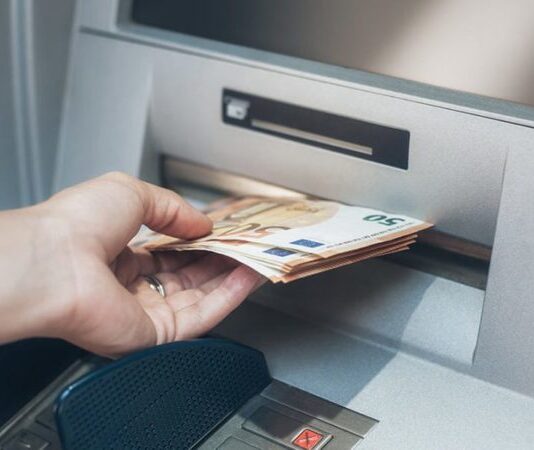 DOURADOS: Prefeitura depositou salários ontem e servidores tem valores disponíveis para saque hoje