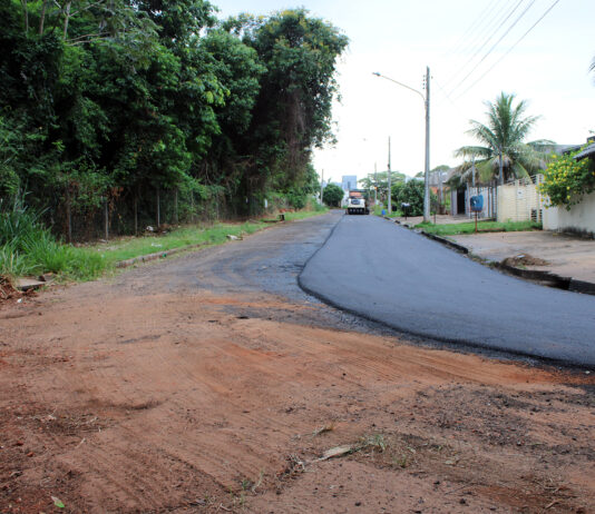 Prefeitura de Naviraí prossegue com obras de recapeamento em ruas e avenidas do município