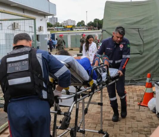 COLAPSO EM BRASÍLIA: profissionais de saúde se mobilizam para atender casos de dengue que só aumentam
