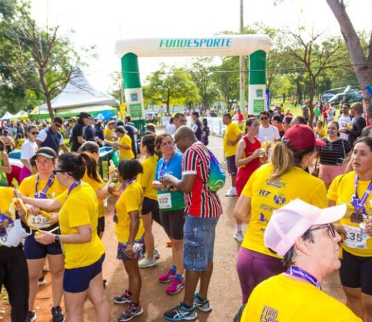 CAMPO GRANDE: 2ª edição do Festival de Verão no Parque atrai campo-grandenses para prática de exercícios ao ar livre