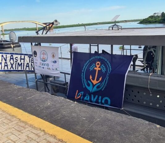 Com viés de Saúde Única, Projeto Navio leva assistência à população ribeirinha de Corumbá
