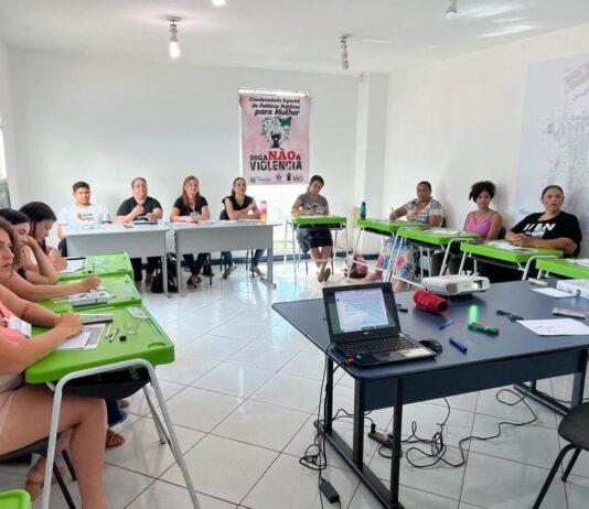 ITAQUIRAÍ: Prefeitura ministrou cursos de Oratória e Cultivo da Pimenta do Reino através de parcerias