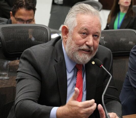MS poderá ter central de serviços para atendimento a pessoas surdas e cegas