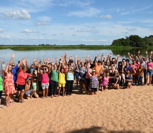 ITAQUIRAÍ: Praia da Amizade, a mais visitada do Sul de MS, recebe caravana de turistas de Guaíra (PR)