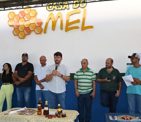 Prefeito Thalles inaugura e entrega a Casa do Mel em Itaquiraí em apoio aos apicultores