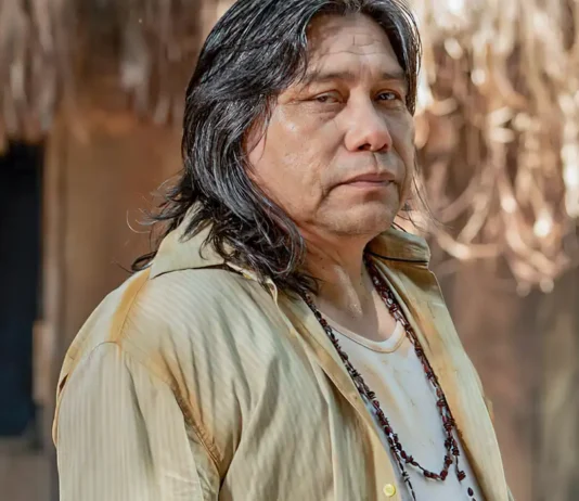 Modo não indígena de pensar futuro é alienante, diz Daniel Munduruku