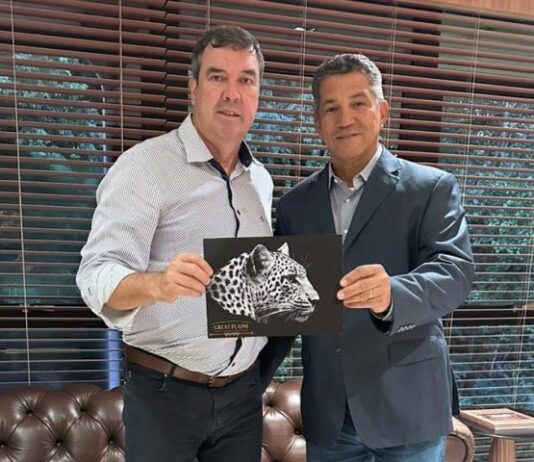 TURISMO SUSTENTÁVEL: empresários que vão investir no Pantanal convidam Riedel para conhecer safári na África