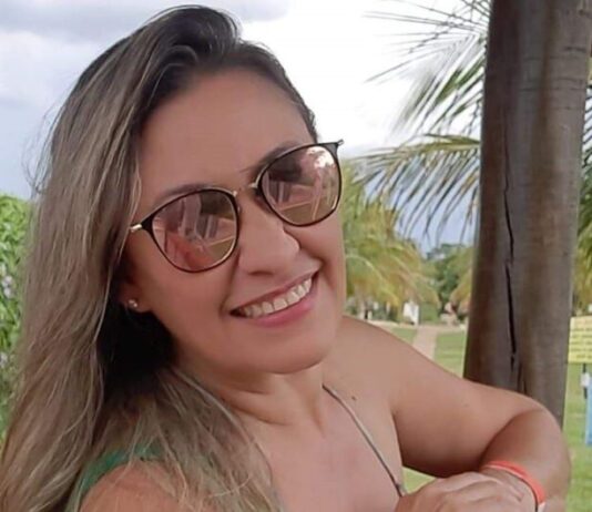 Suspeito de assassinar a própria mãe, jovem dirige 35 km e entrega corpo aos avós