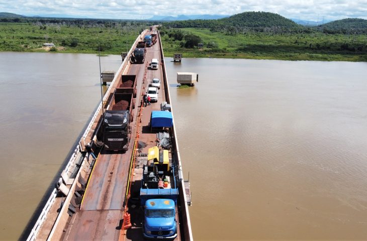 reparos-ponte-sobre-o-Rio-Paraguai-Foto-Saul-Schramm-35-730x480