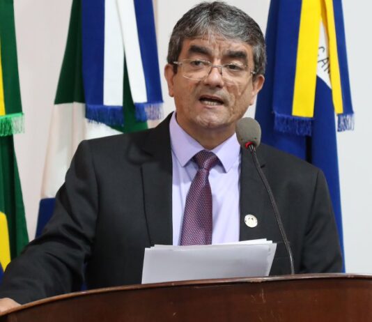 DOURADOS: Juscelino Cabral solicita a construção de uma praça e um Ceim no bairro Vila Toscana