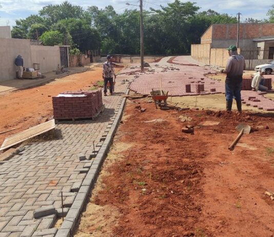 MUNDO NOVO: parte da obra da Praça do Itaipu está próxima de ser finalizada