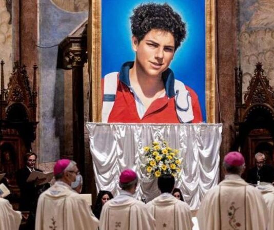 O ‘influenciador de Deus’ que será declarado santo e tem milagre registrado no Brasil