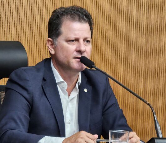 Frente Parlamentar discute melhoria genética para fomentar produção de leite em MS