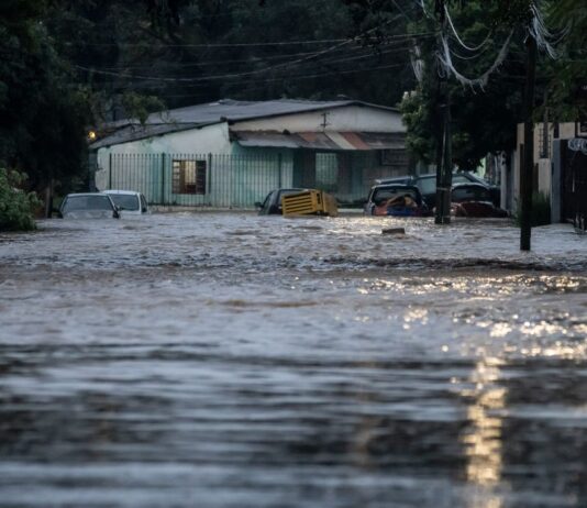 Governo federal comprará quase 2 mil imóveis para desabrigados no RS