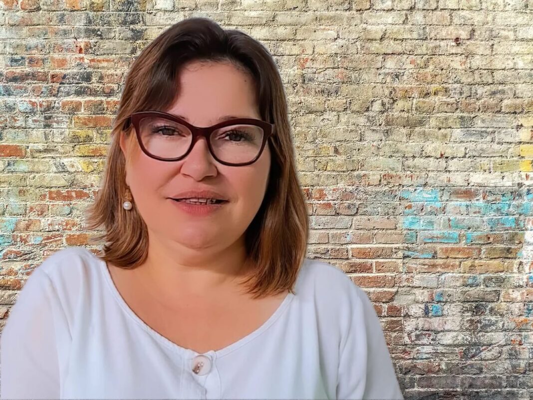 Antonia capa