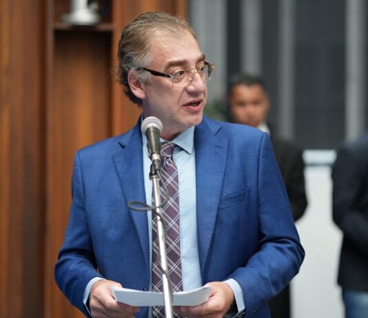 Já esqueceu de cancelar serviço após teste? Lei de Neno Razuk é aprovada na ALEMS e garante este direito