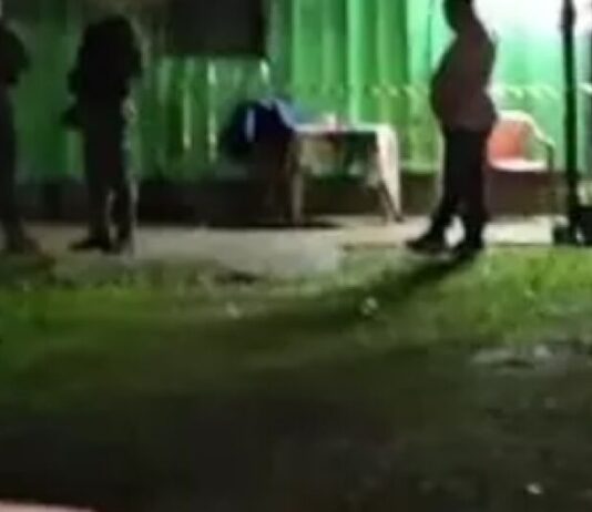 Jovem mata o tio degolado e alega que ele mostrou parte íntima à filha dela
