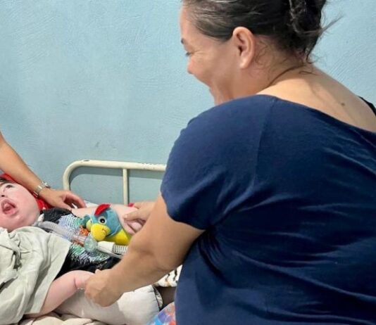 ‘Cuidar de Quem Cuida’ ajuda centenas de famílias em MS e ainda tem 1,1 mil vagas abertas