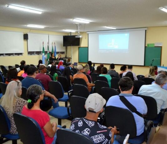 Sarau Literário estimula leitura como meio ressocialização em Naviraí