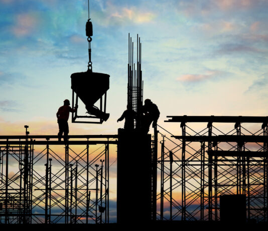 CONSTRUÇÃO CIVIL é a atividade com mais ações trabalhistas de acidentes de trabalho e atividade bancária com maior número sobre doença laborativa, segundo plataforma Data Lawyer