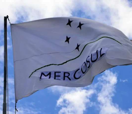 Mercosul dá pontapé inicial para acordo de livre comércio com Emirados Árabes