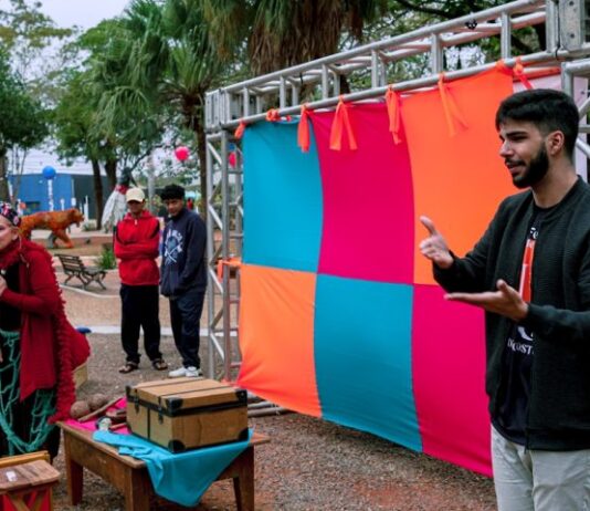 Inclusivo, Festival de Inverno de Bonito teve tradução simultânea em Libras e áreas reservadas