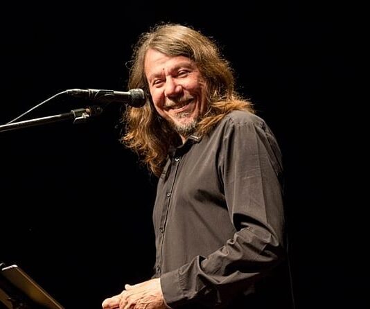 Agendão: fim de semana tem MS ao Vivo com Lenine e shows nacionais pelo Estado, além de teatro e exposições