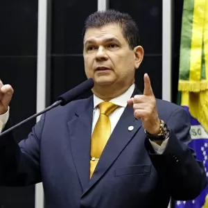 o-deputado-mauro-benevides-filho-acredita-que-o-governo-nao-achar-alternativa-para-nova-cpmf-1599580676457_v2_300x300.jpg