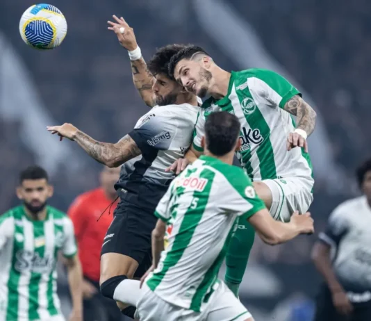 Em jogo com polêmicas, Corinthians vence Juventude e avança na Copa do Brasil