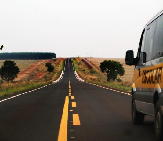 Obras em rodovias estaduais facilitam acesso, levam desenvolvimento e transformam a vida das pessoas