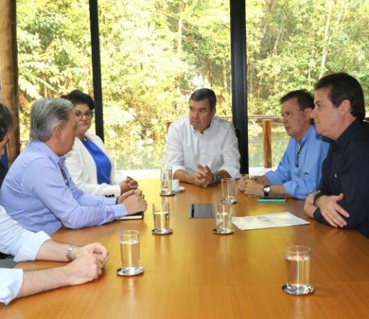 Eduardo Riedel reúne secretários para discutir ações e entregas do próximo ano em MS