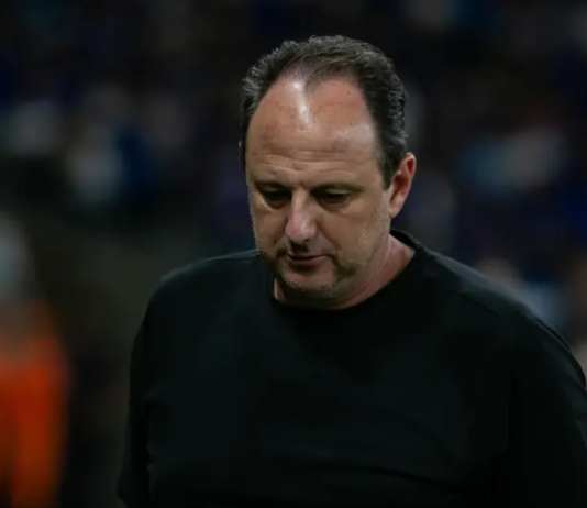 Ceni vê Bahia “um pouco superior” ao Cruzeiro e lamenta campanha fora de casa