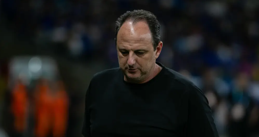 Rogerio-Ceni-tecnico-do-Bahia-durante-partida-contra-o-Cruzeiro